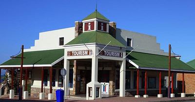 Mossel Bay attracts rich holidaymakers