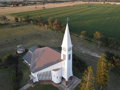 Kerk se horlosie weer voltyds op tyd