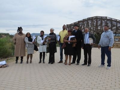 ANC en Icosa loop uit vergadering