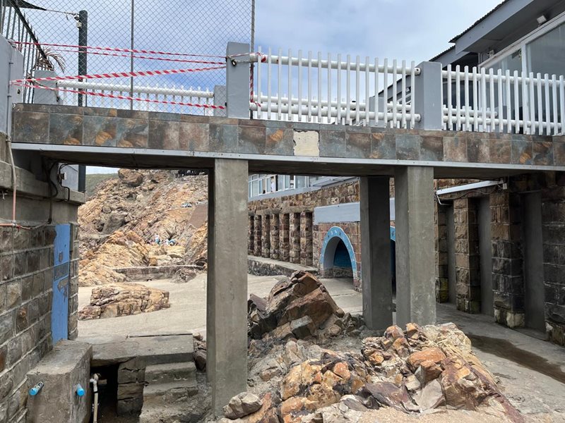 Só gaan dit nou met student na val by Mosselbaai-restaurant