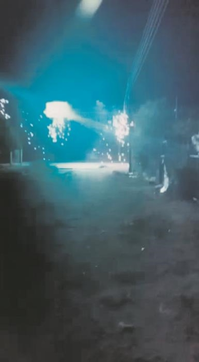 Sparks fly as grid collapses