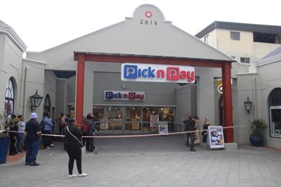 Robbery at Pick n Pay in Long Street