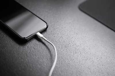 Charging with a solar power bank can make your phone last longer: Expert says