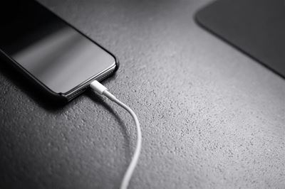 Charging with a solar power bank can make your phone last longer: Expert says