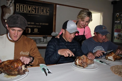 Drie grootkoppe eet tesame