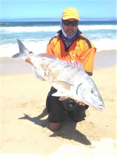 Mosselbaai-hengelaars wikkel op Plett