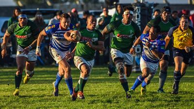 Evergreens gee diepas aan in Premierliga