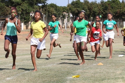 Kleure-atletiek laat Riversdal lewe