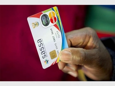 Scammers strike gold with confusion around new Sassa cards