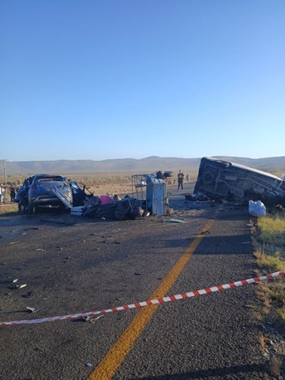 Horror crash death toll at 14    