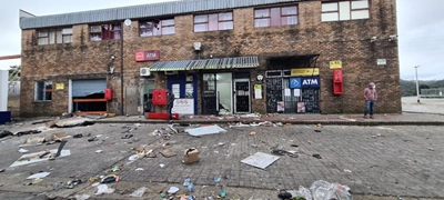 Looters pillage Lamco General Store