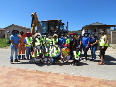 Clean-up along N2 and Genesis Street, Rosedale