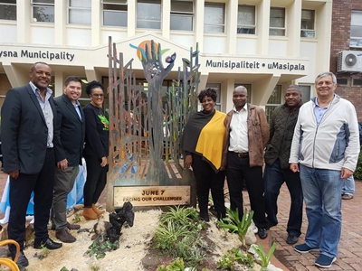 Official 'fire sculpture' unveiled