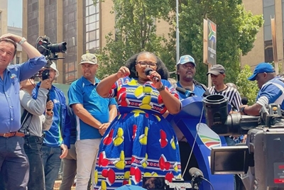  Switch on power or we’ll take it from you’ – DA tells ANC during march to headquarters 