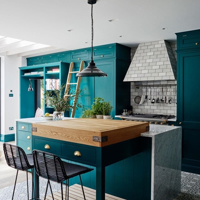 How to develop colourful kitchens
