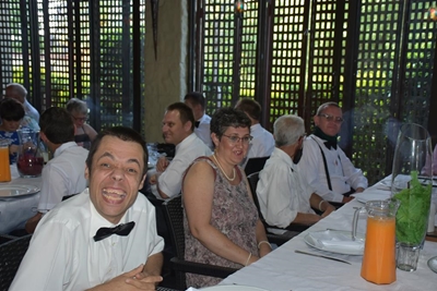 Spesiale kersete vir Eljada