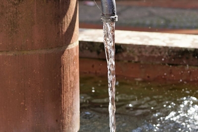 Ebb and flow water woes continue