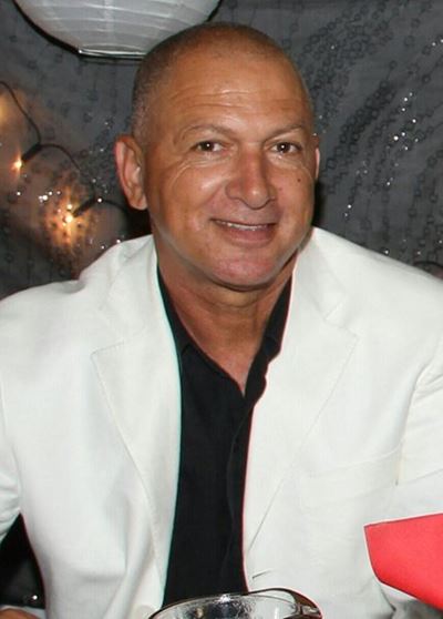 Boukontrakteur en sakeman sterf op 64