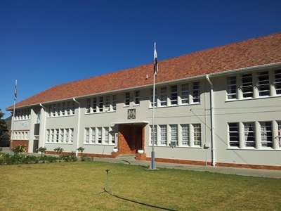 Hoër Volkskool vier 100 jaar