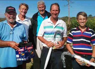Theo en Fanie wen borgdag op Boggomsbaai