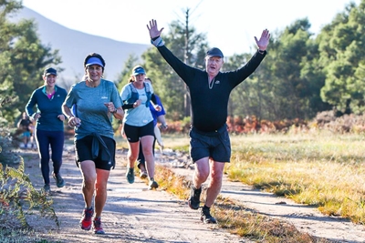 'Legbreaker' raises funds for young swimmers