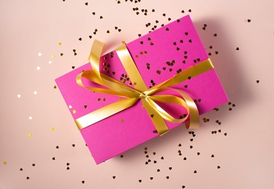 Pledge a Santa Shoebox