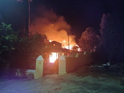 Brand rig groot skade aan in Queenstraat