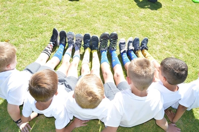 Laer Volkskool se pantoffeldag help talle