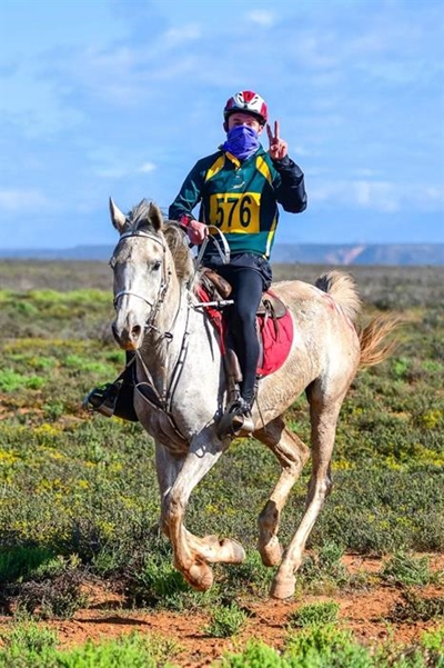 Oudtshoorn-ruiters vaar puik met uithourit