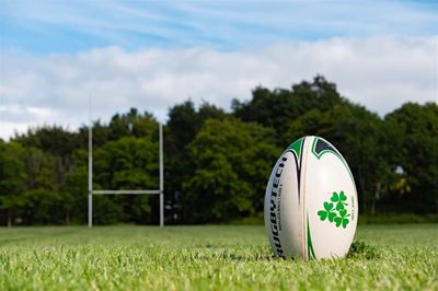 Van rugby tot hengel by Tens vanjaar