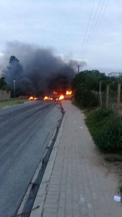 Smutsville riots ongoing