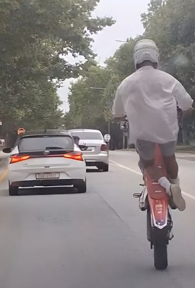 Young biker causes outrage in Heather Park 
