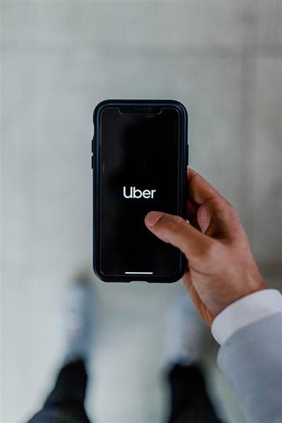 Uber still operating during lockdown