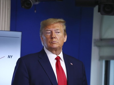 Trump backtracks on scrapping of White House coronavirus task force