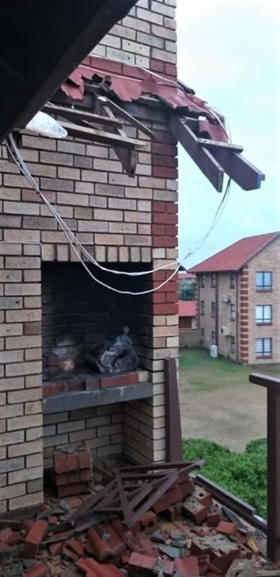 Weerlig tref woning op Mosselbaai