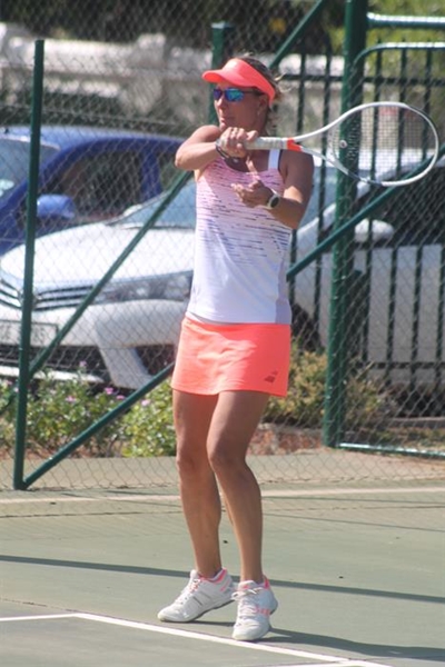 George steeds onoorwonne in tennisliga