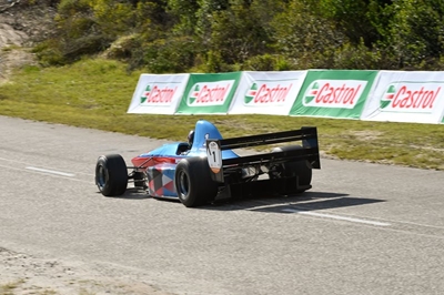 Bezuidenhout breaks own Simola Hillclimb record