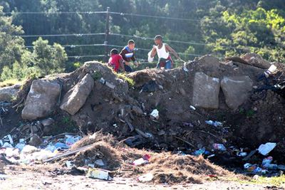 Gemors by die hope in Pacaltsdorp