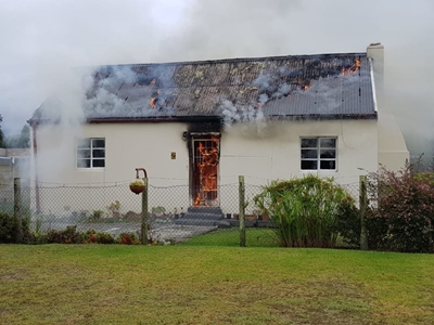 Huis brand in George-Suid