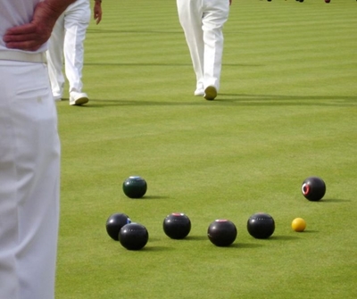 EP invites eight local bowlers