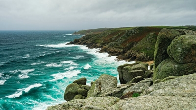Gale force winds forecast along the coast