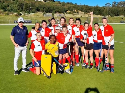 Old Oaks ladies trounce Plett
