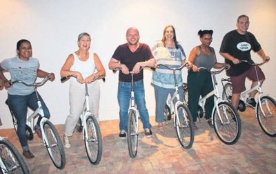 Minister bring happy-fietse
