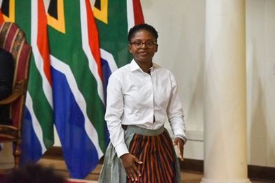 DA gives government until 5pm to back down on ‘race-based’ Covid-19 support