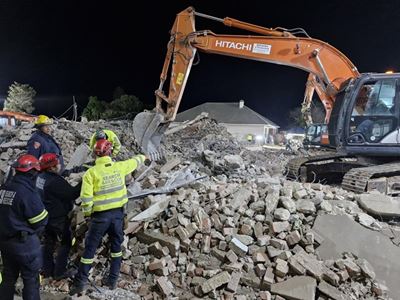 Death toll at disaster site rises to 15