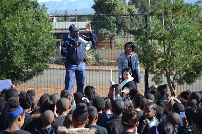 Skool maak stem dik teen geweld