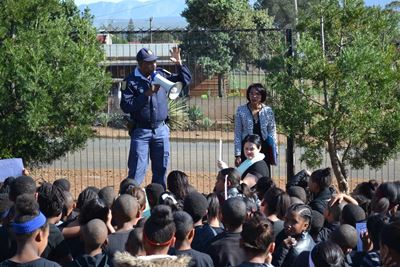 Skool maak stem dik teen geweld