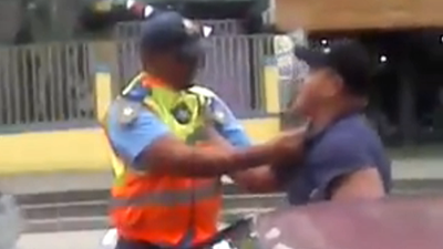 Scuffle in Knysna's Main Road
