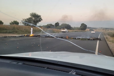 Motorists urged to avoid N14 to Pretoria due to protest action