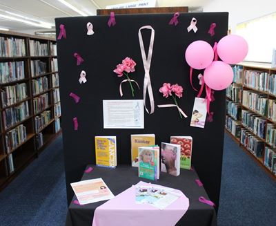 Borskanker maand by Stilbaai-biblioteek